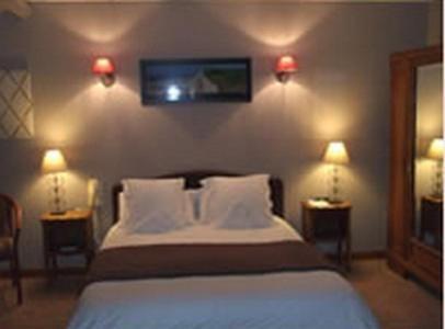 Hotel Logis - Du Colombier Guînes