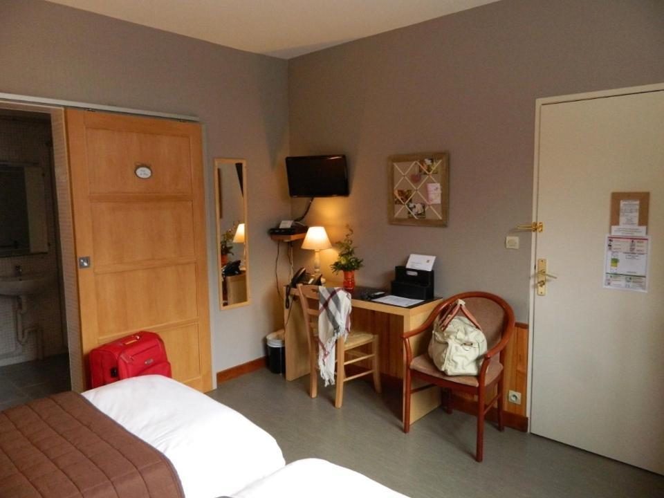 Logis - Du Colombier Hotel 3*